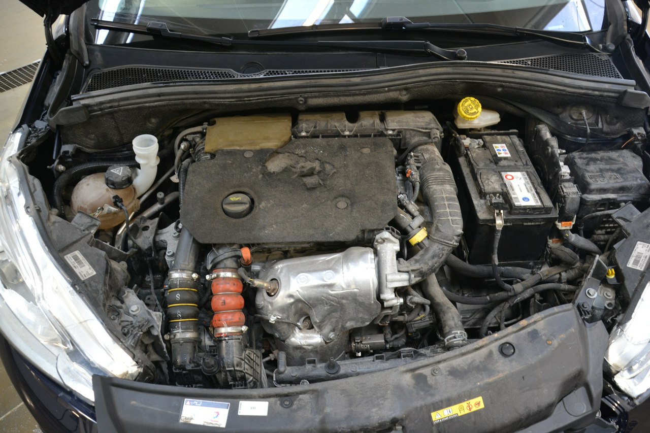 Peugeot 208 - obrazek 15