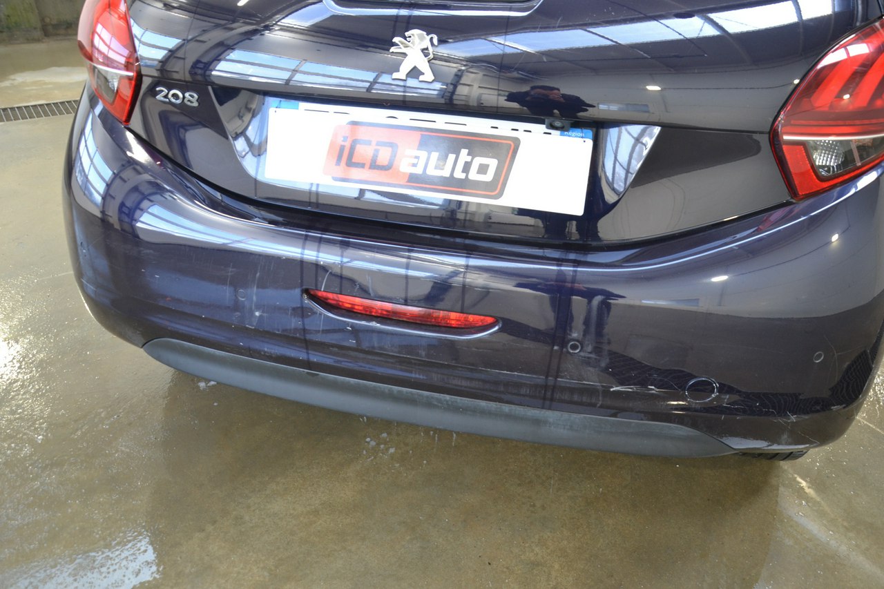 Peugeot 208 - obrazek 9