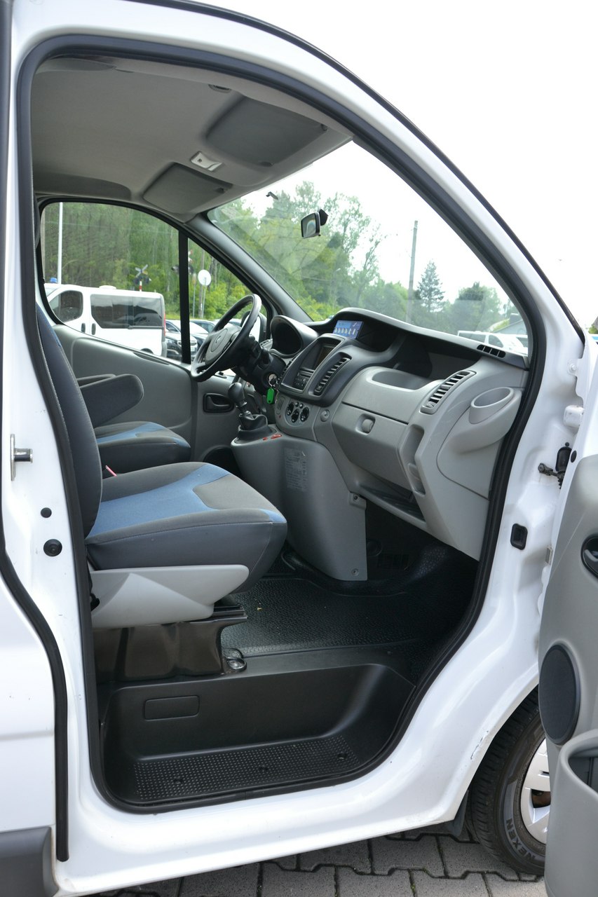 Renault Trafic - obrazek 12