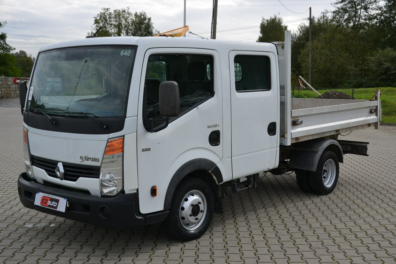 Renault Maxity - obrazek 3