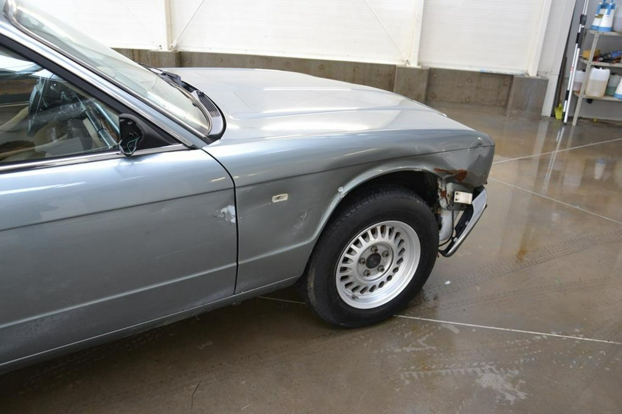 Jaguar XJ - obrazek 11