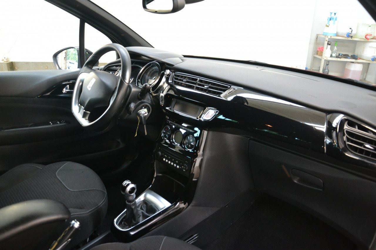 Citroen DS3 - obrazek 14