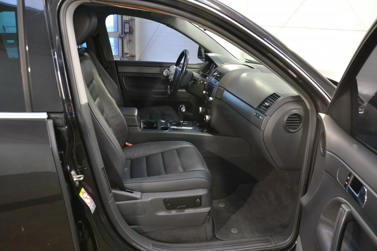 Volkswagen Touareg - obrazek 18