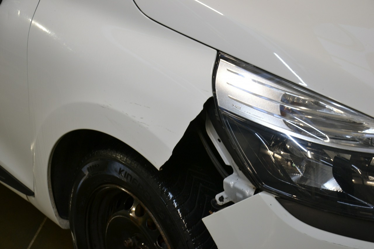 Renault Clio - obrazek 12