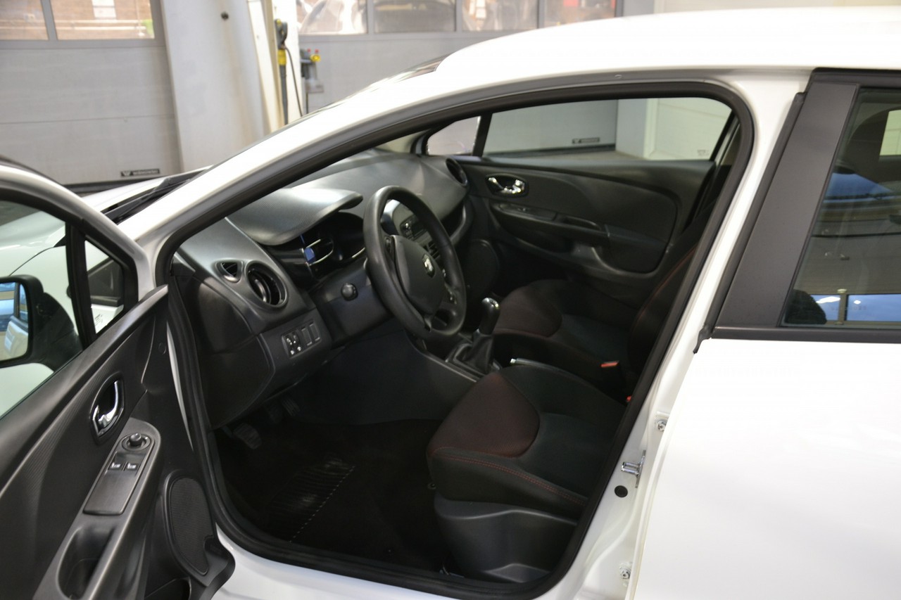 Renault Clio - obrazek 15