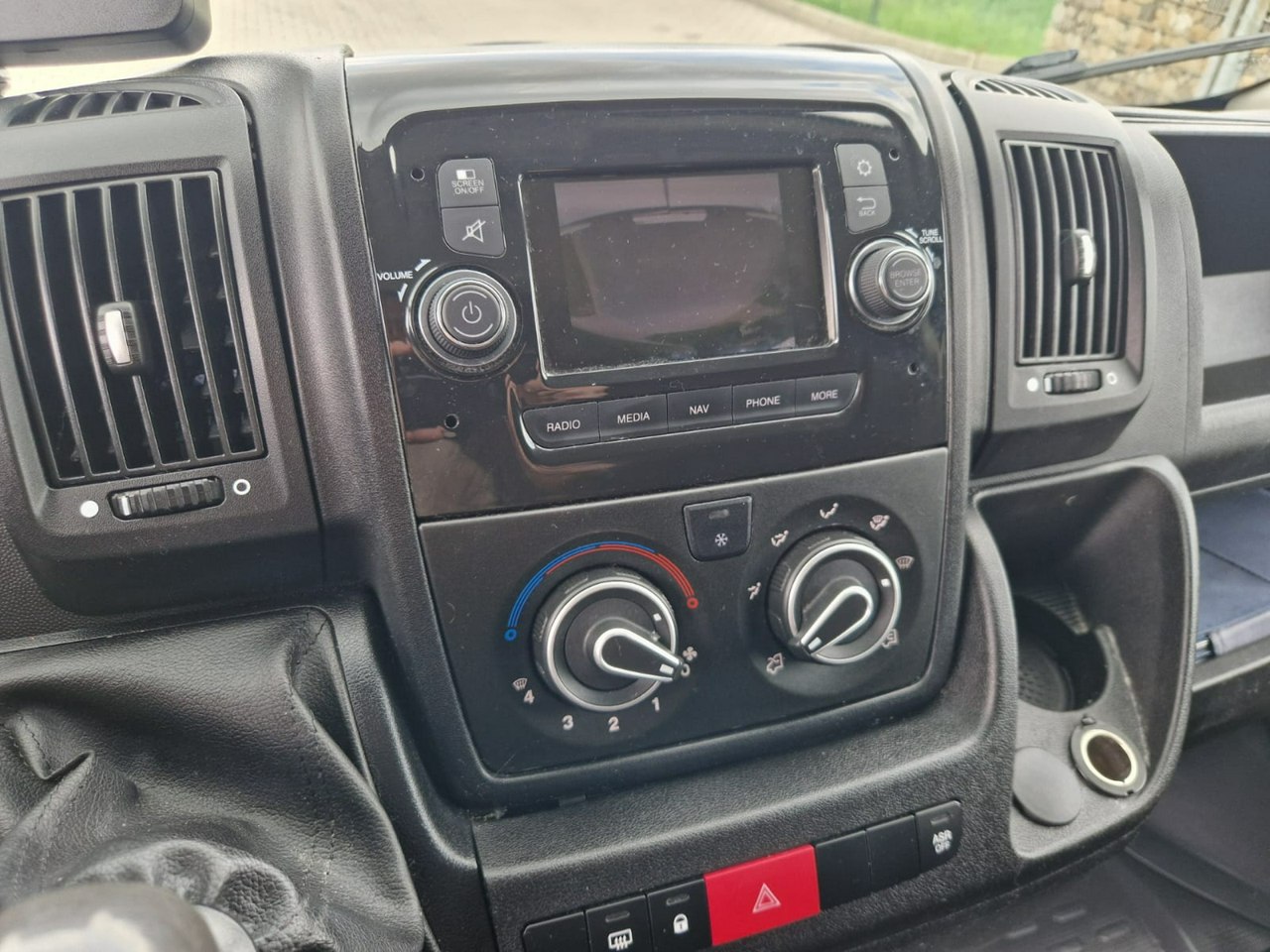 Peugeot Boxer - obrazek 18