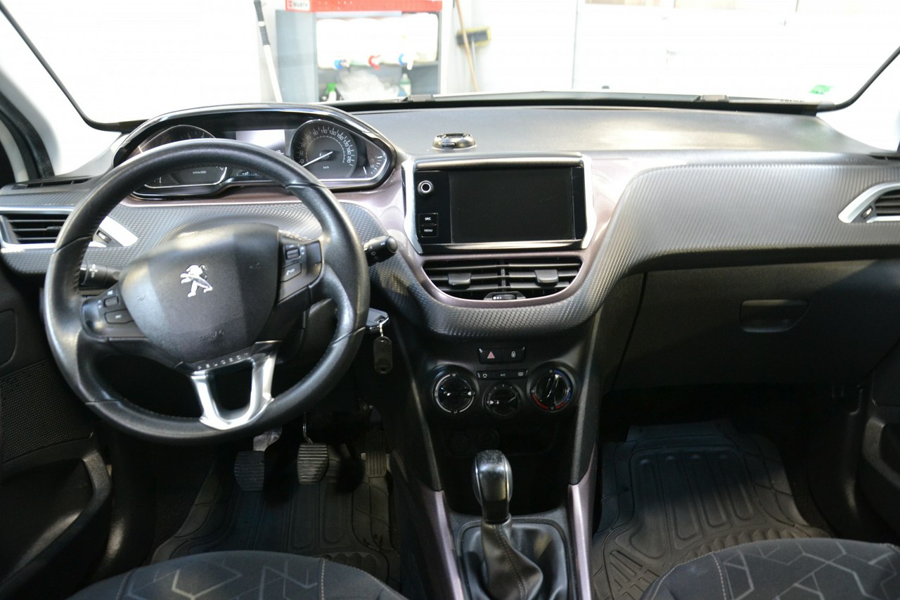 Peugeot 2008 - obrazek 18