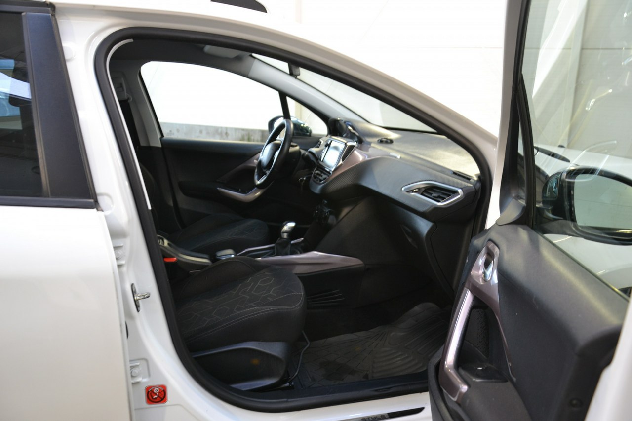 Peugeot 2008 - obrazek 20