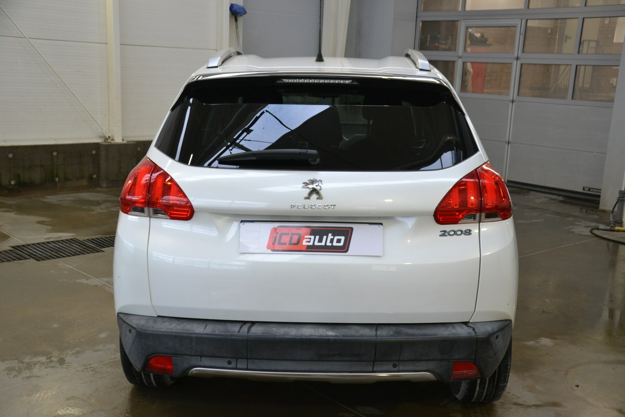 Peugeot 2008 - obrazek 6
