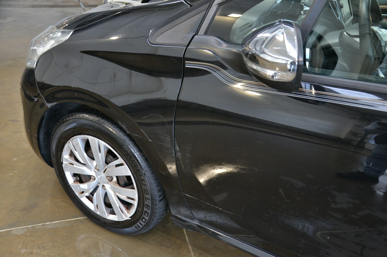 Peugeot 208 - obrazek 15