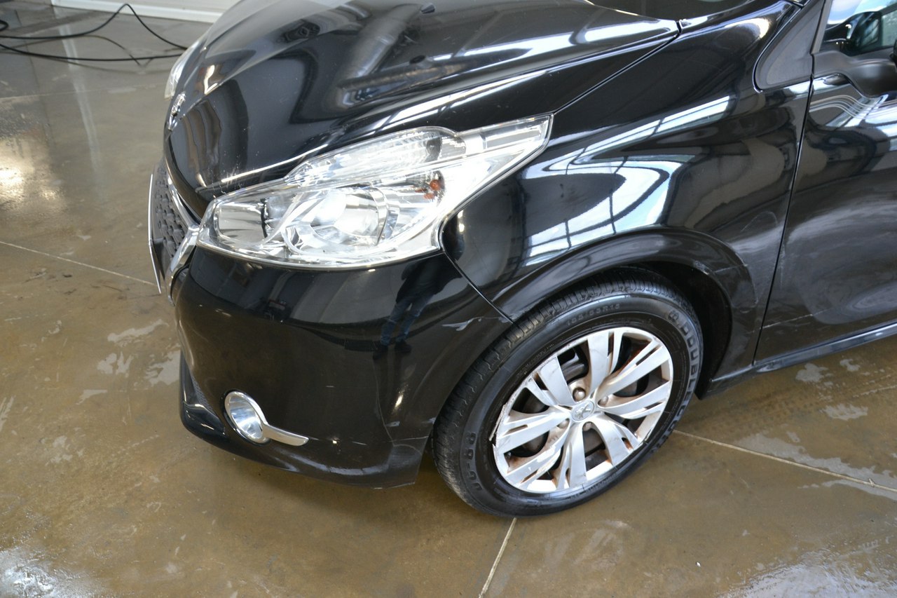 Peugeot 208 - obrazek 14