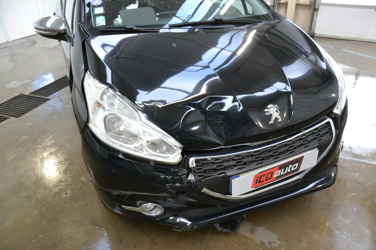 Peugeot 208 - obrazek 13