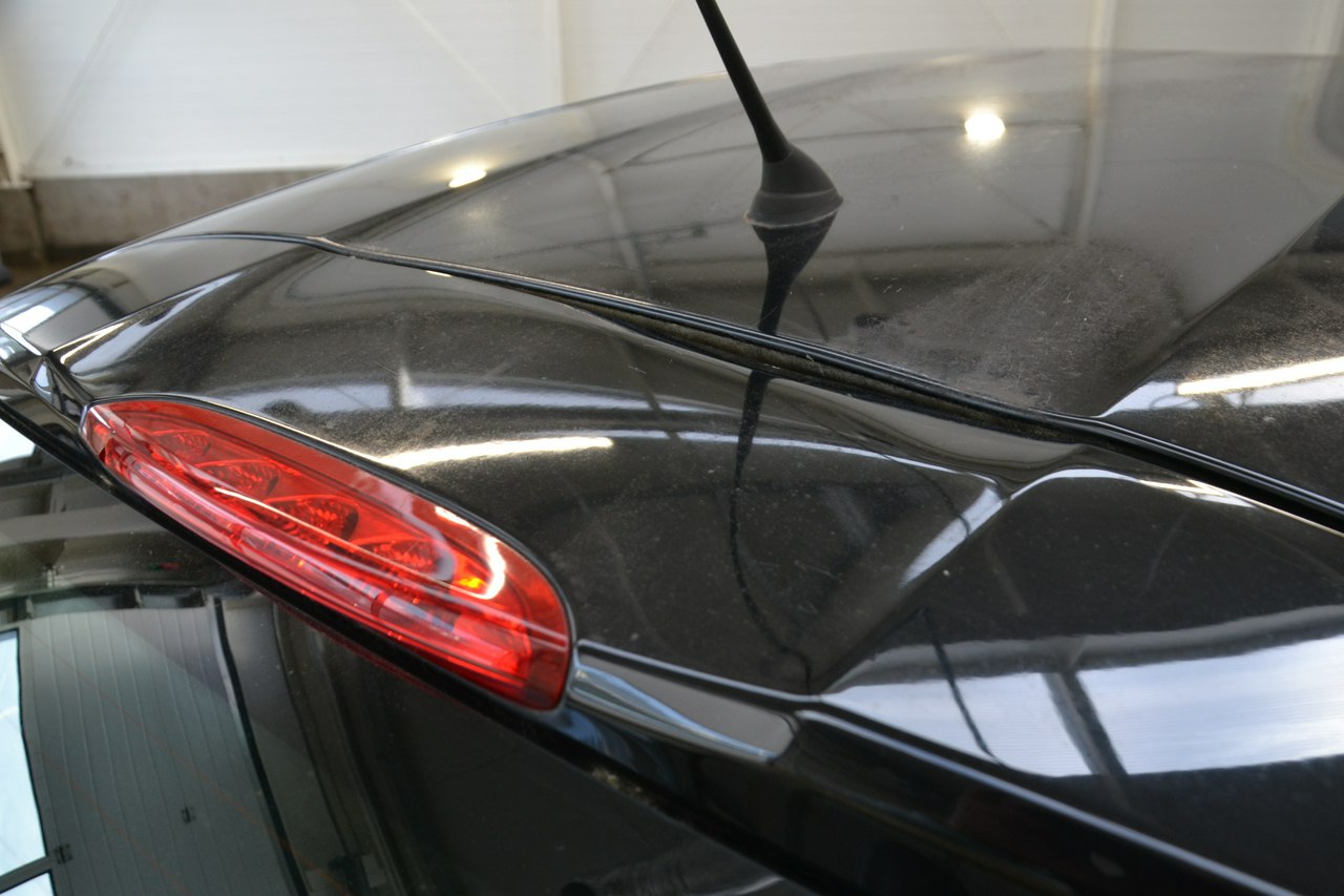 Peugeot 208 - obrazek 9