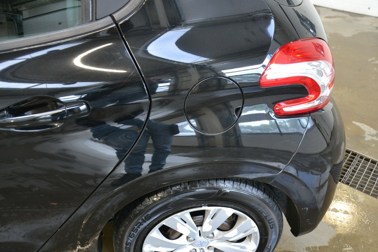 Peugeot 208 - obrazek 17