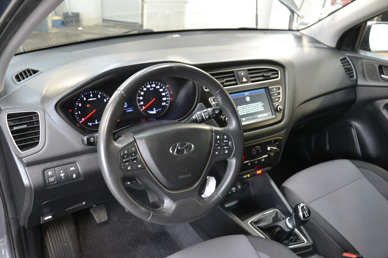 Hyundai i20 - obrazek 16