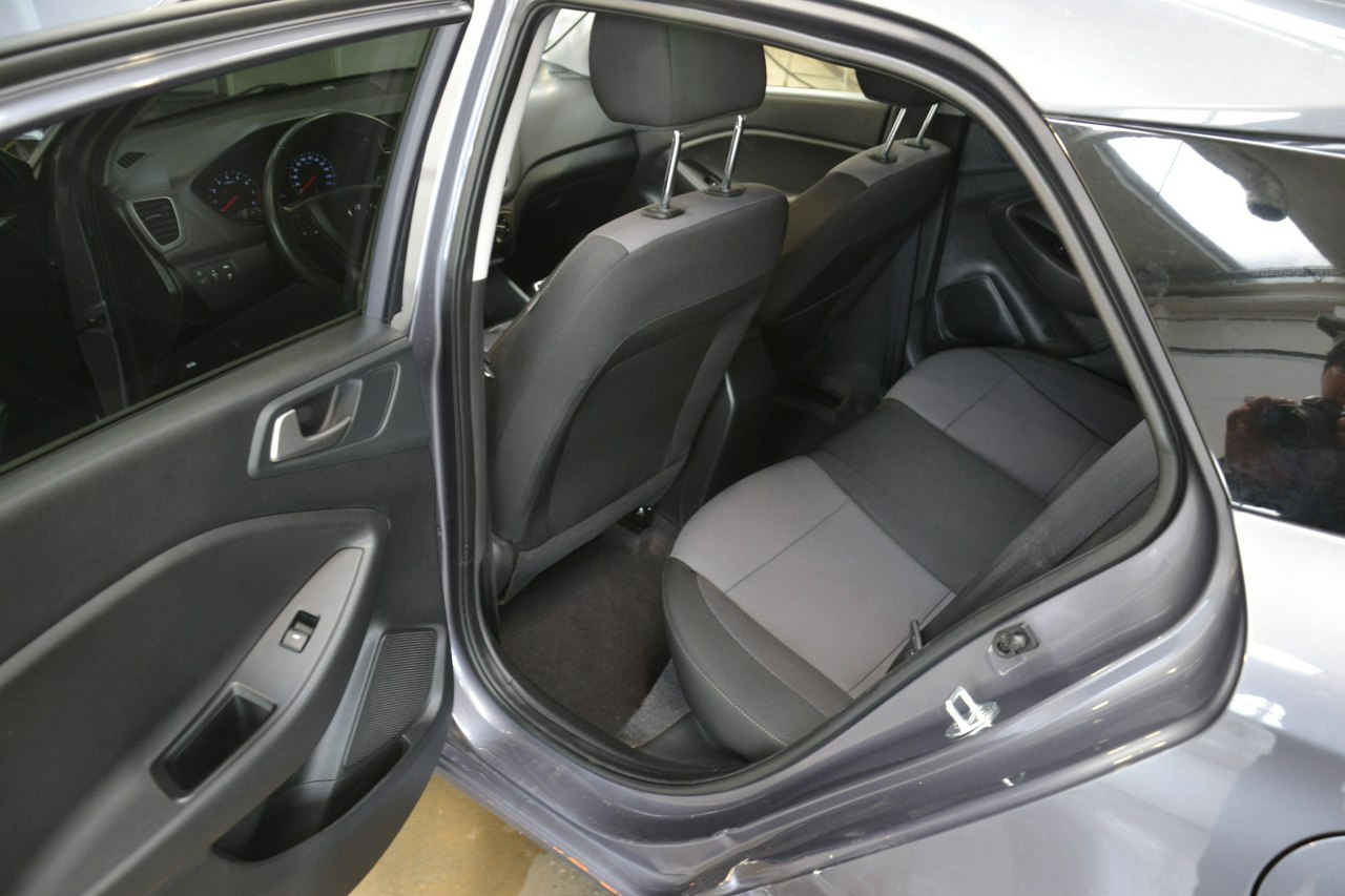 Hyundai i20 - obrazek 21