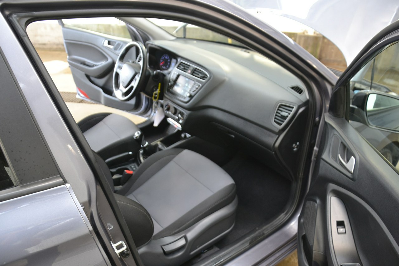 Hyundai i20 - obrazek 20