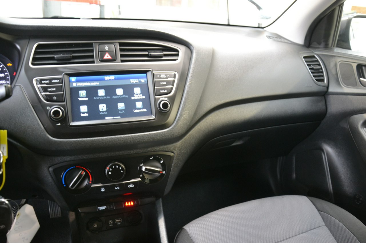 Hyundai i20 - obrazek 19