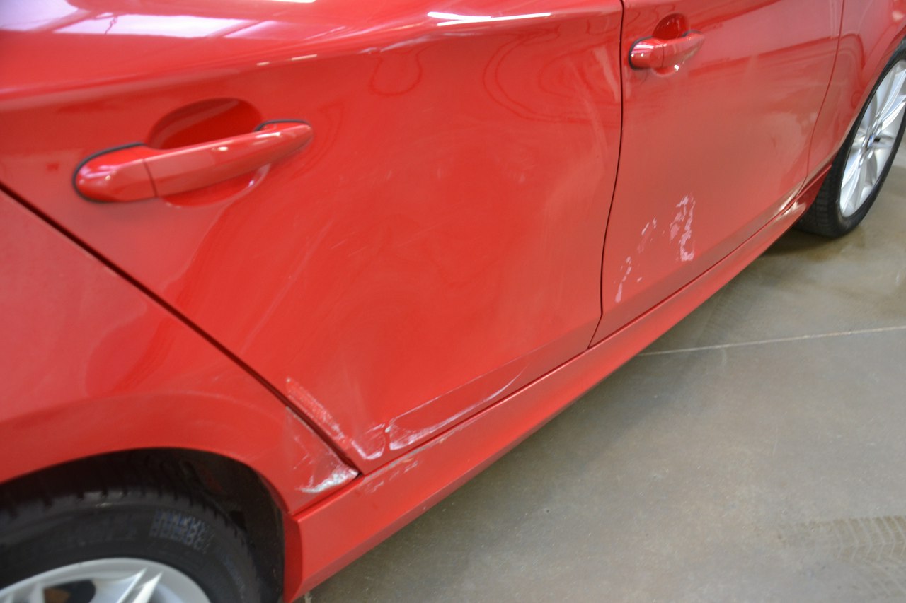 BMW 118 - obrazek 10