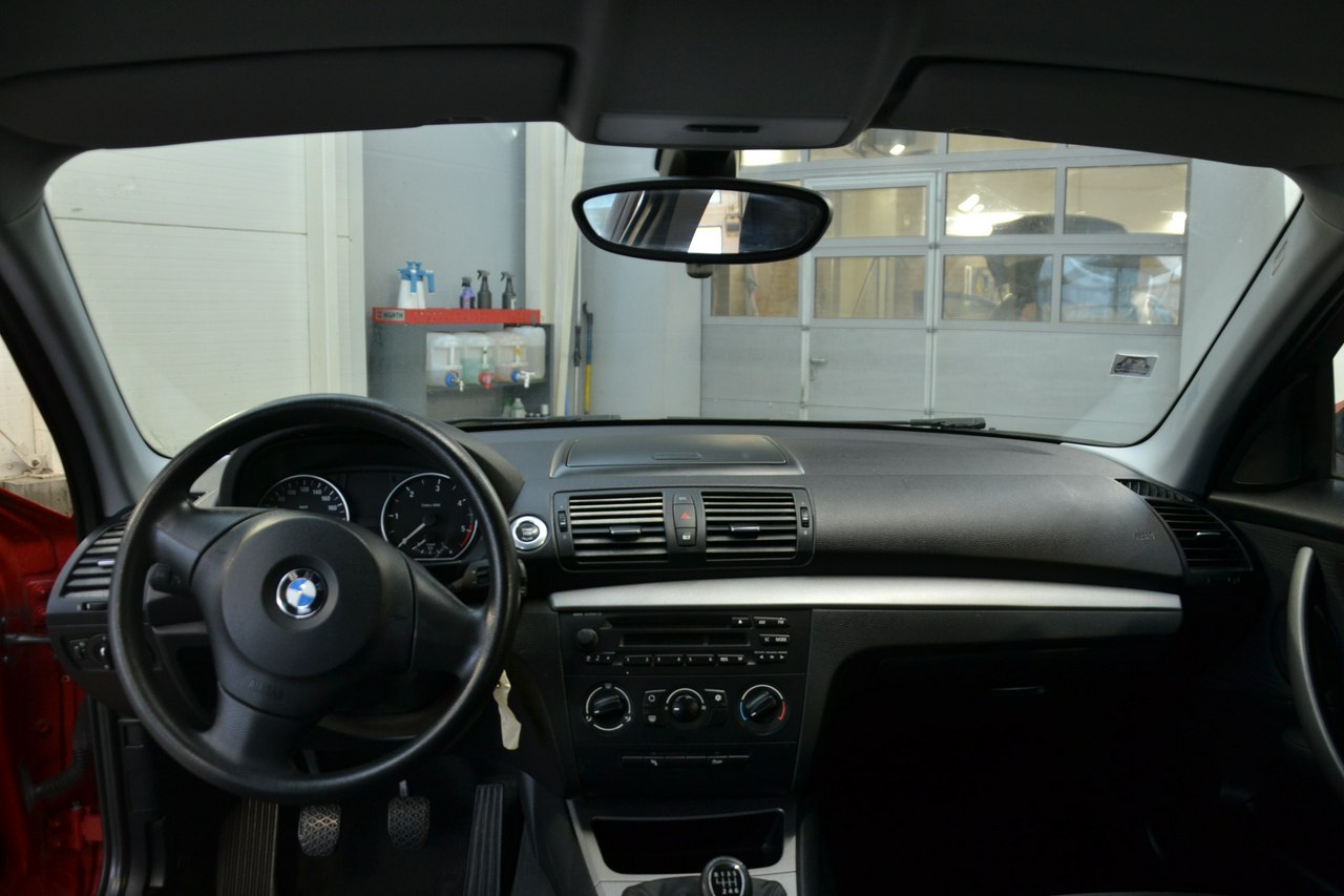 BMW 118 - obrazek 16