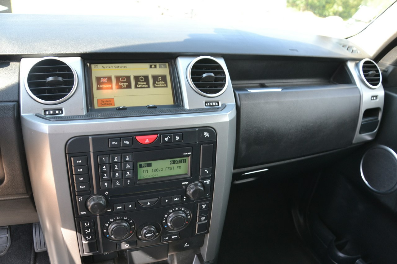 Land Rover Defender - obrazek 19