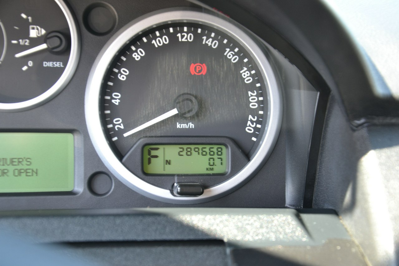 Land Rover Defender - obrazek 20