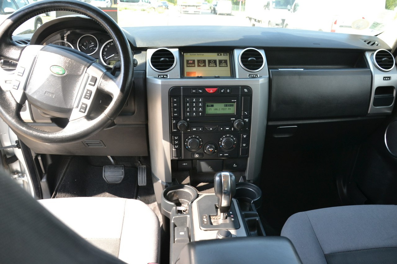 Land Rover Defender - obrazek 18