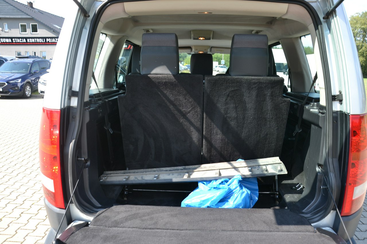 Land Rover Defender - obrazek 22