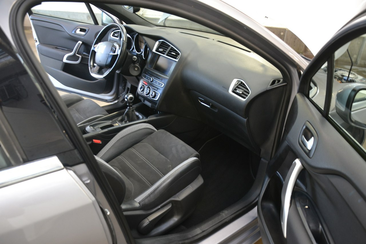 DS Automobiles DS 4 - obrazek 19