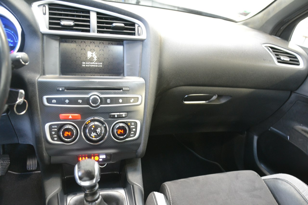 DS Automobiles DS 4 - obrazek 18