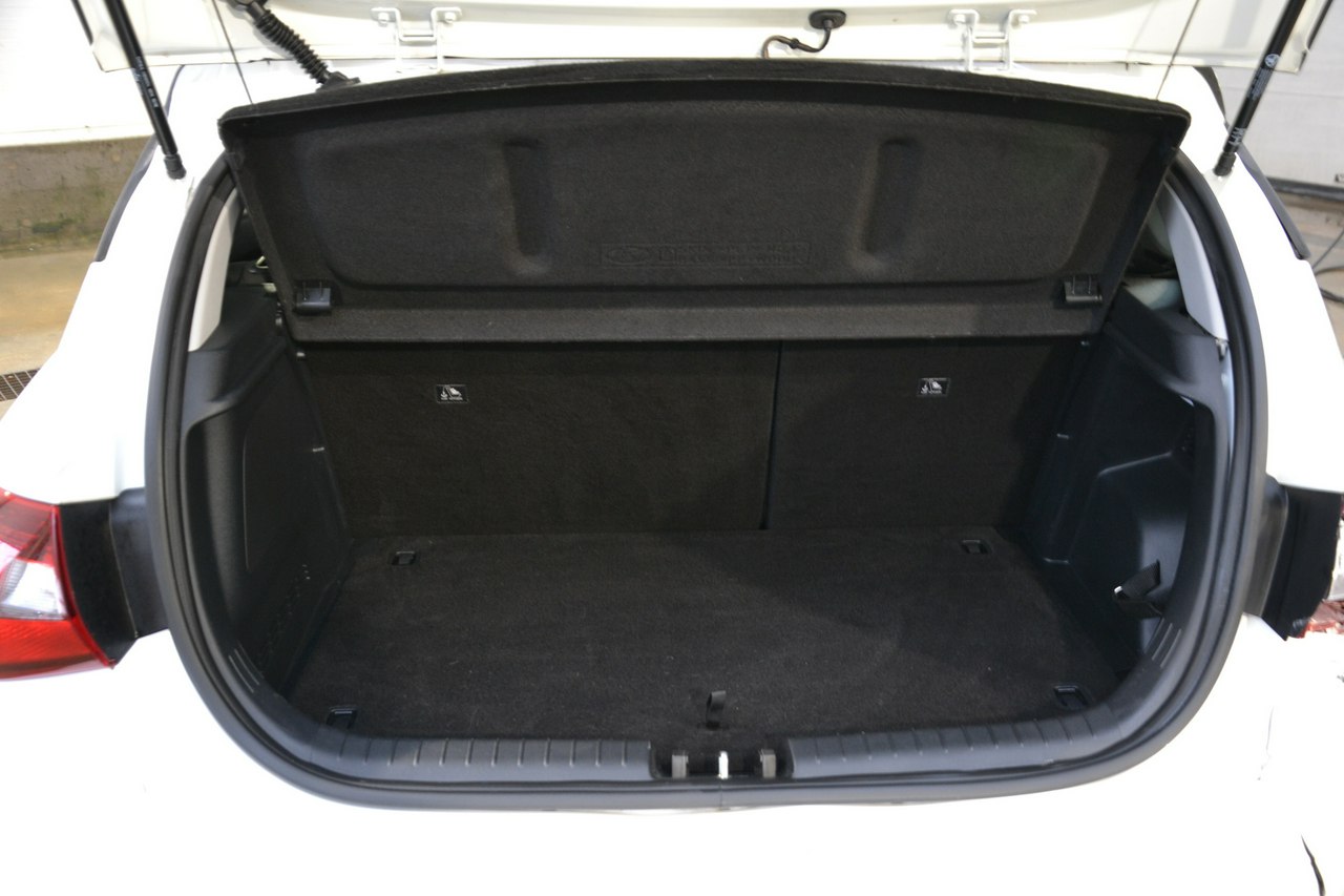 Hyundai i20 - obrazek 22