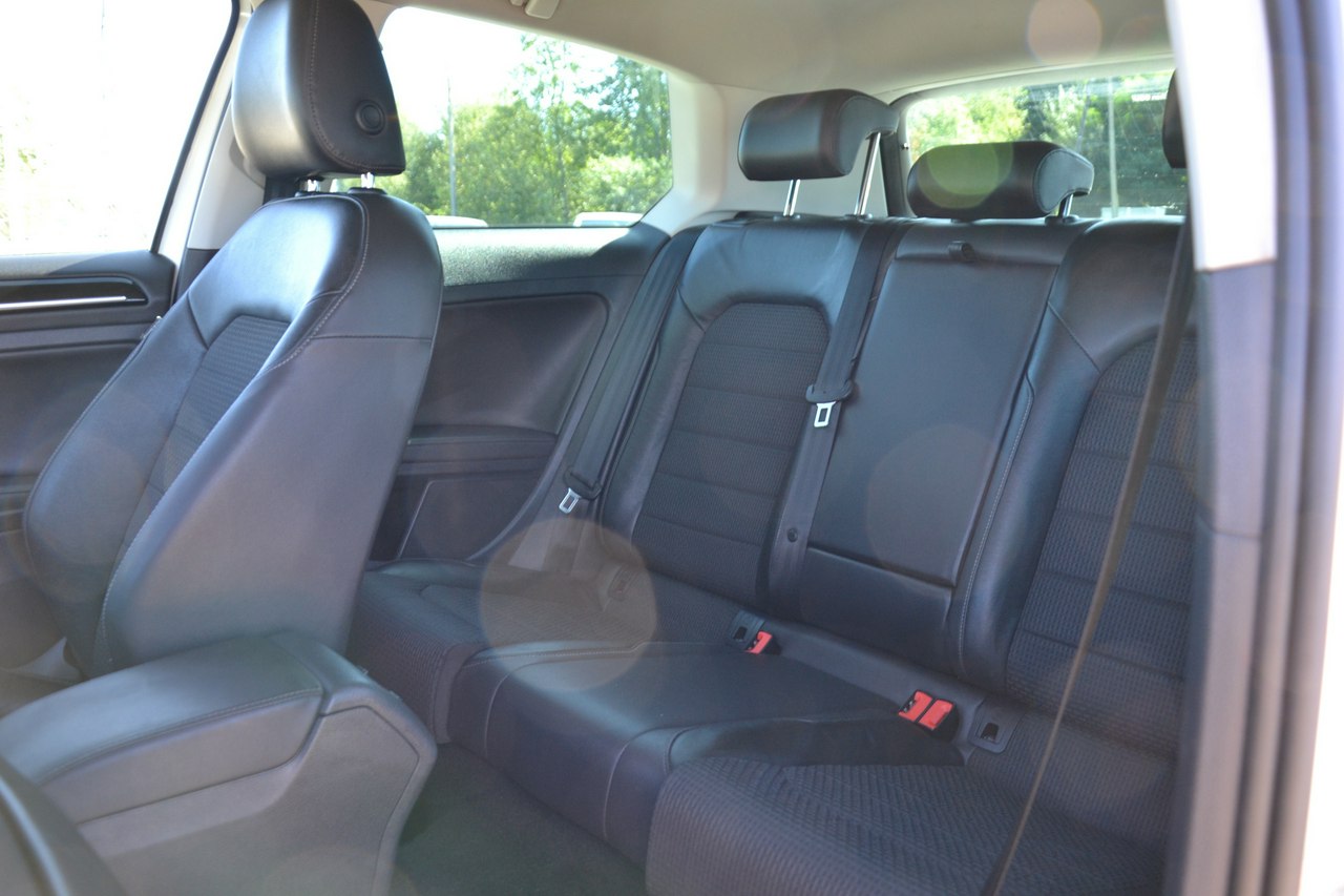 Volkswagen Golf - obrazek 13