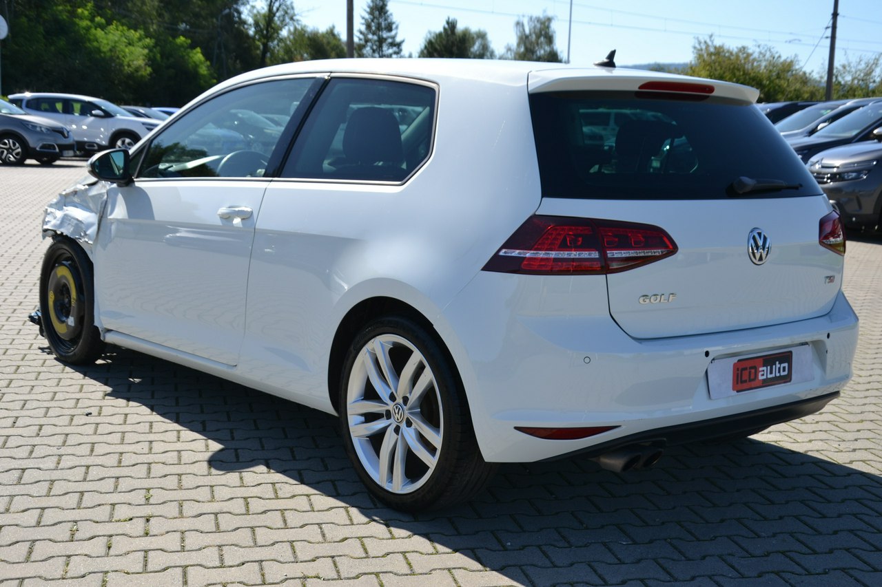 Volkswagen Golf - obrazek 4