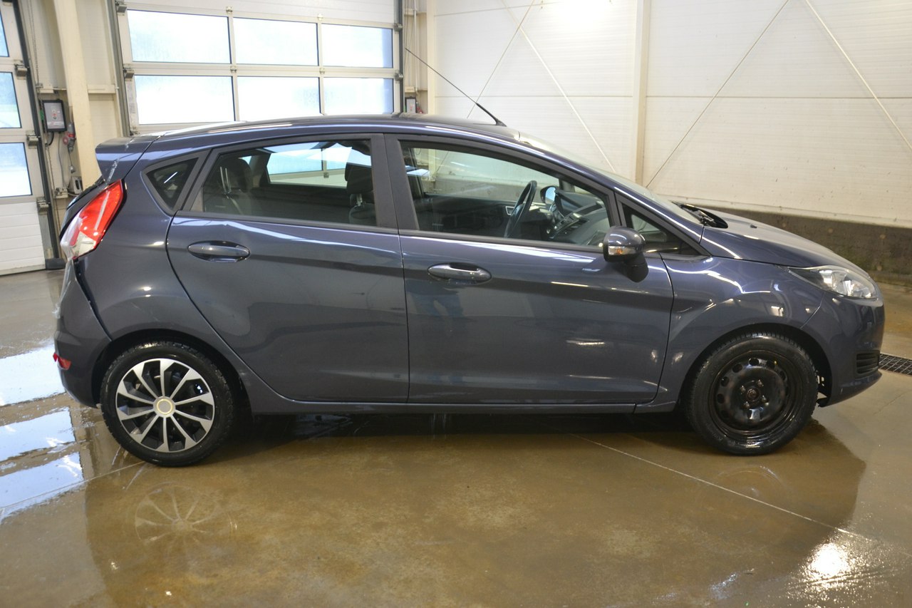 Ford Fiesta - obrazek 8