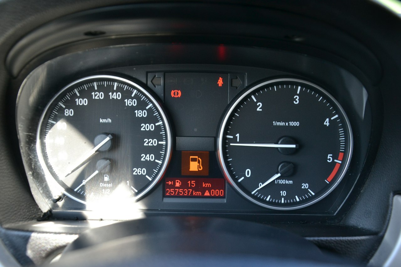 BMW 318 - obrazek 19