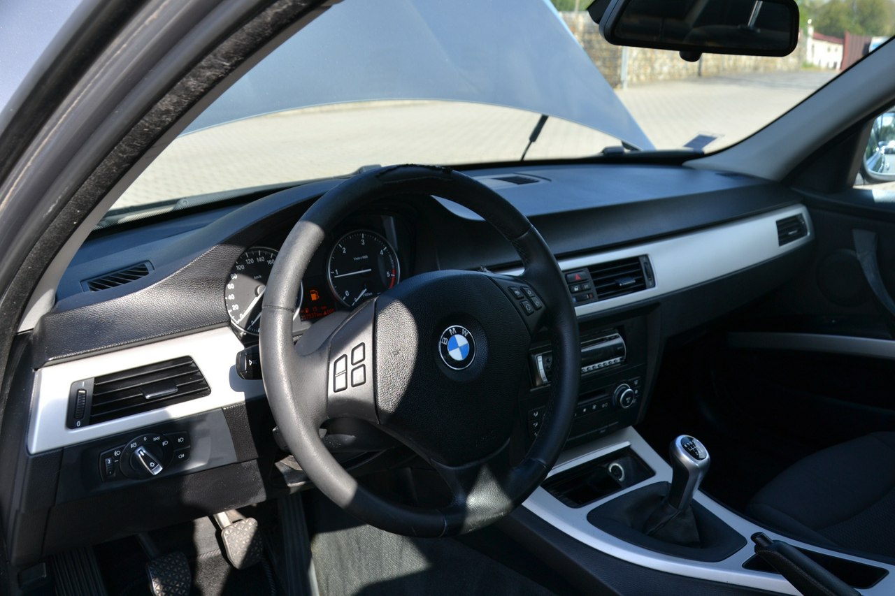 BMW 318 - obrazek 17