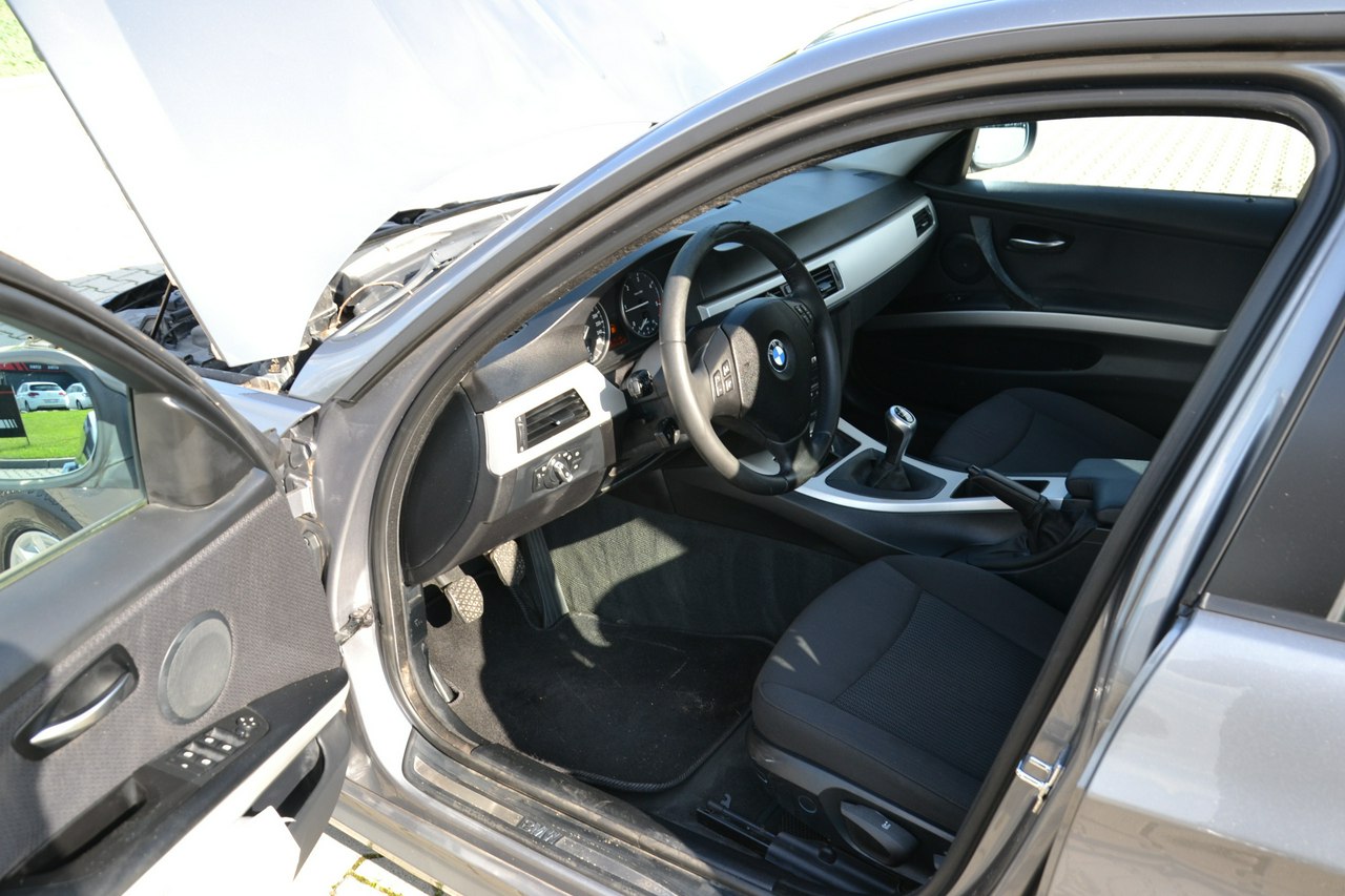 BMW 318 - obrazek 16