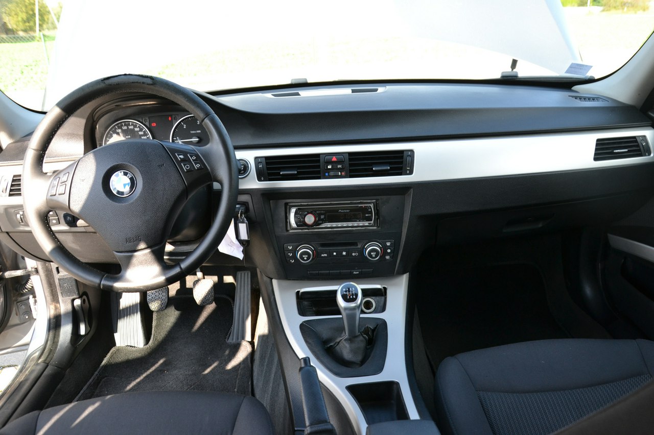 BMW 318 - obrazek 18