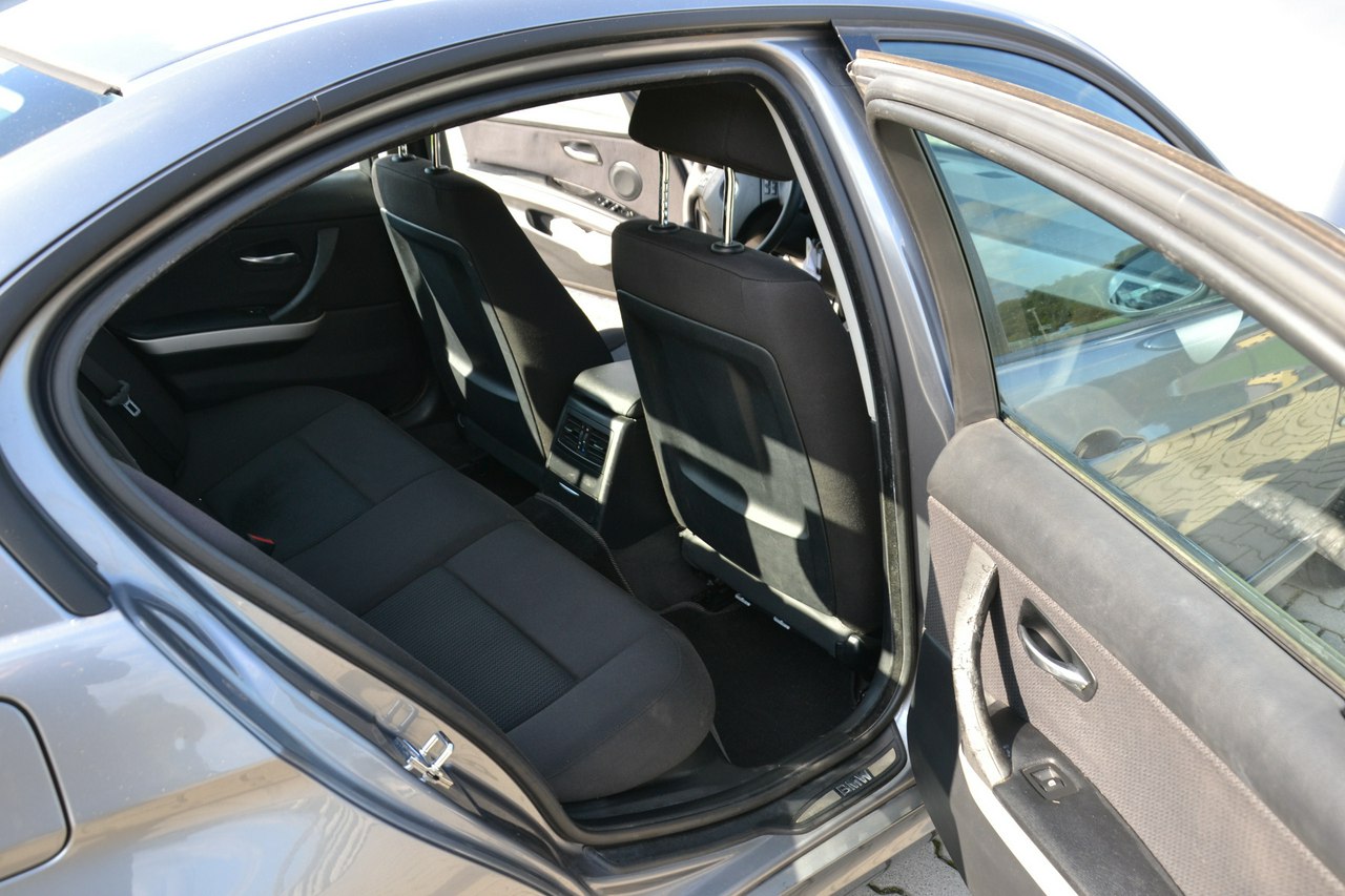 BMW 318 - obrazek 23