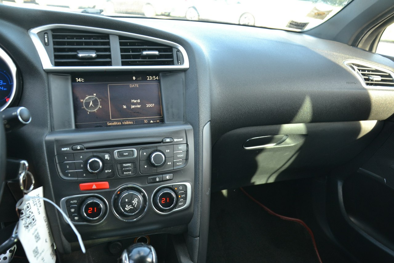 Citroen DS4 - obrazek 19