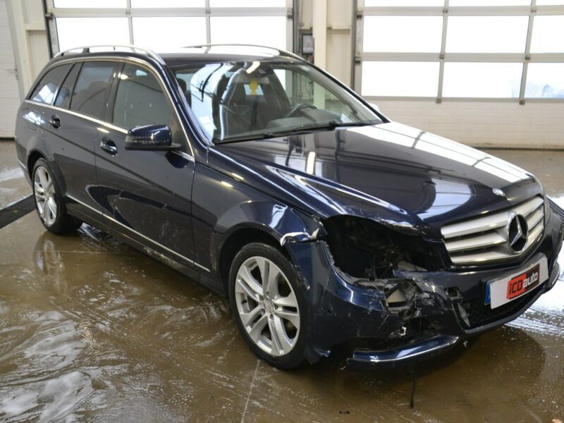 Mercedes C 200