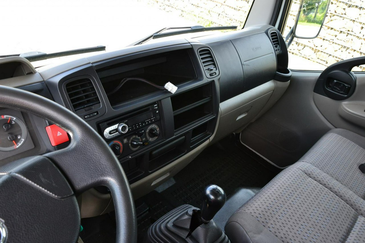 Nissan Cabstar - obrazek 18