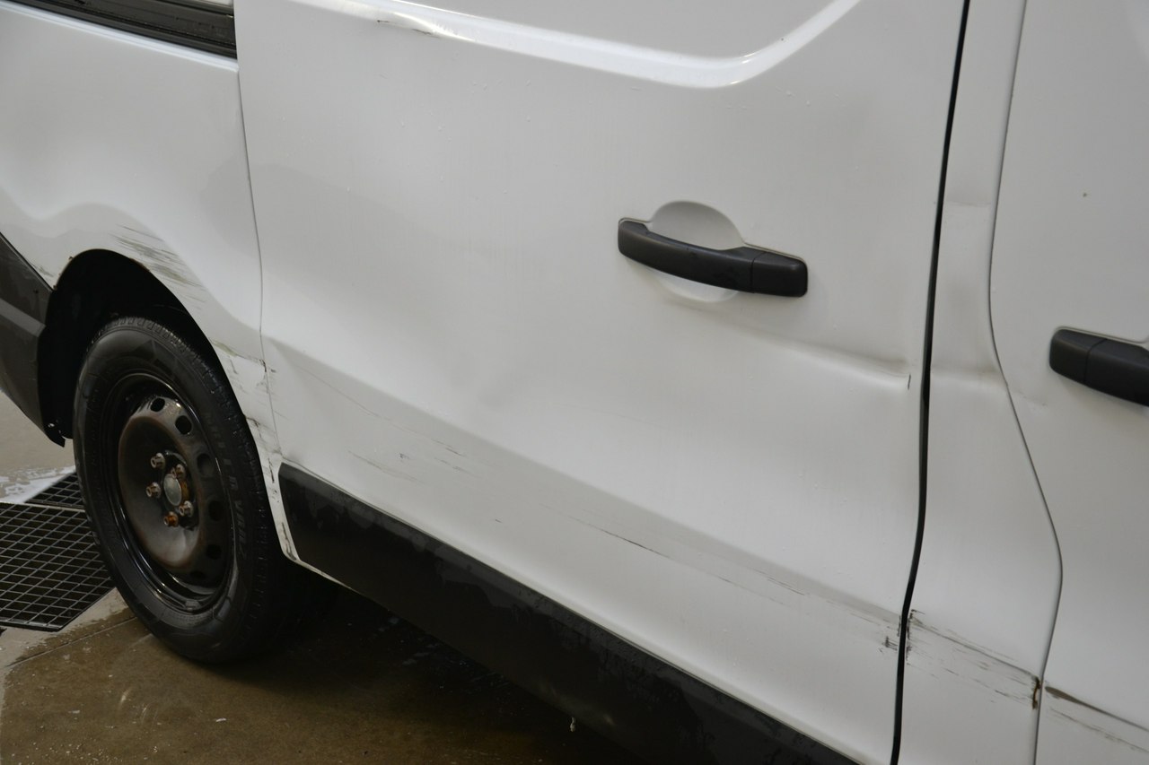 Nissan NV300 - obrazek 13