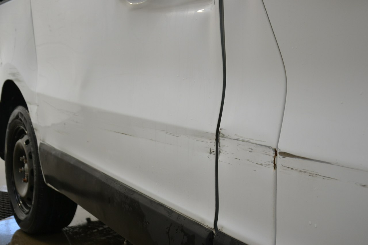 Nissan NV300 - obrazek 14