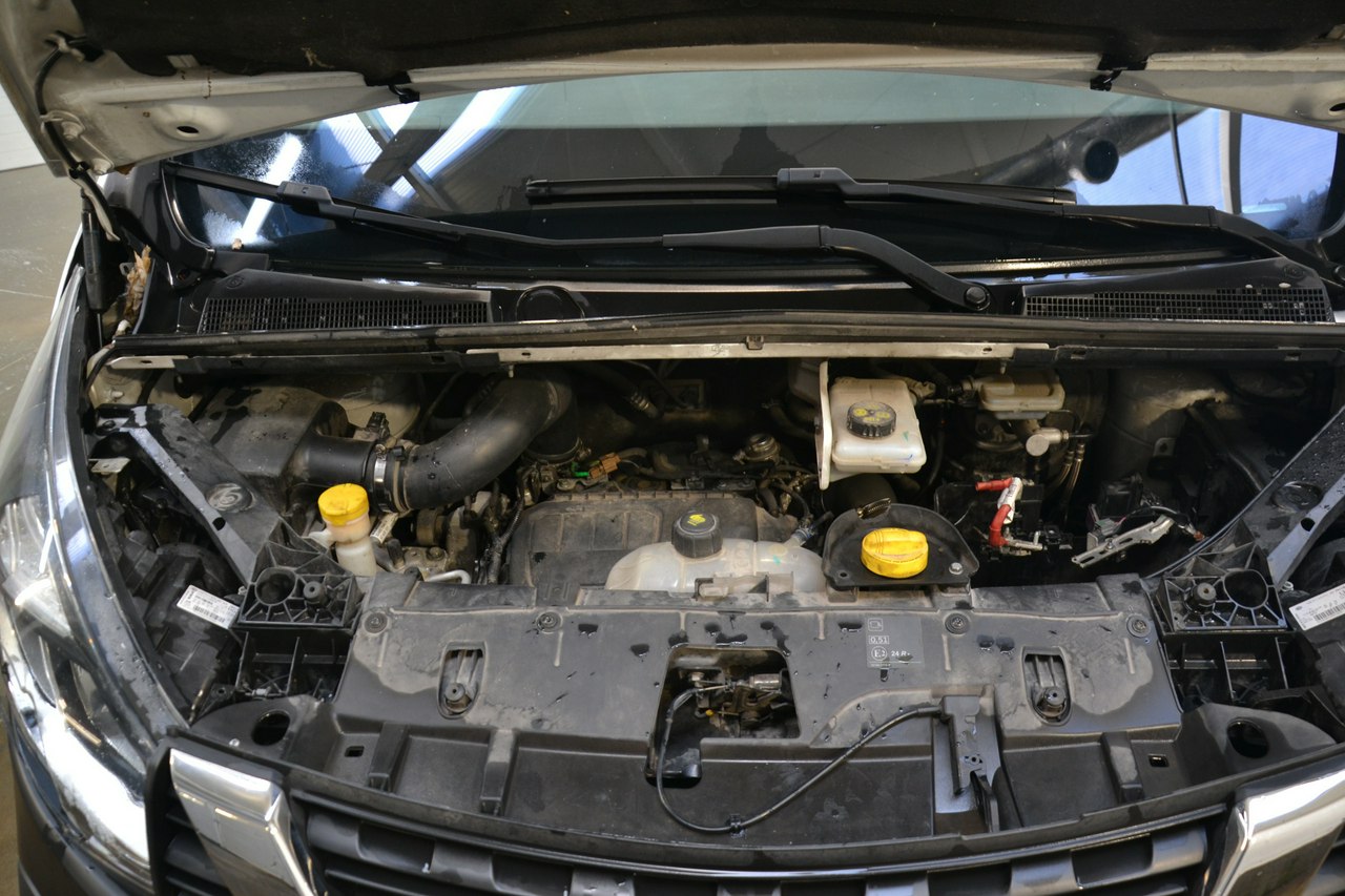 Nissan NV300 - obrazek 26