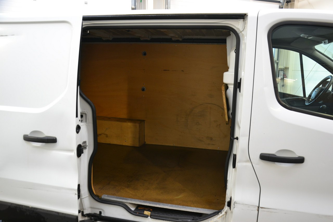 Nissan NV300 - obrazek 29