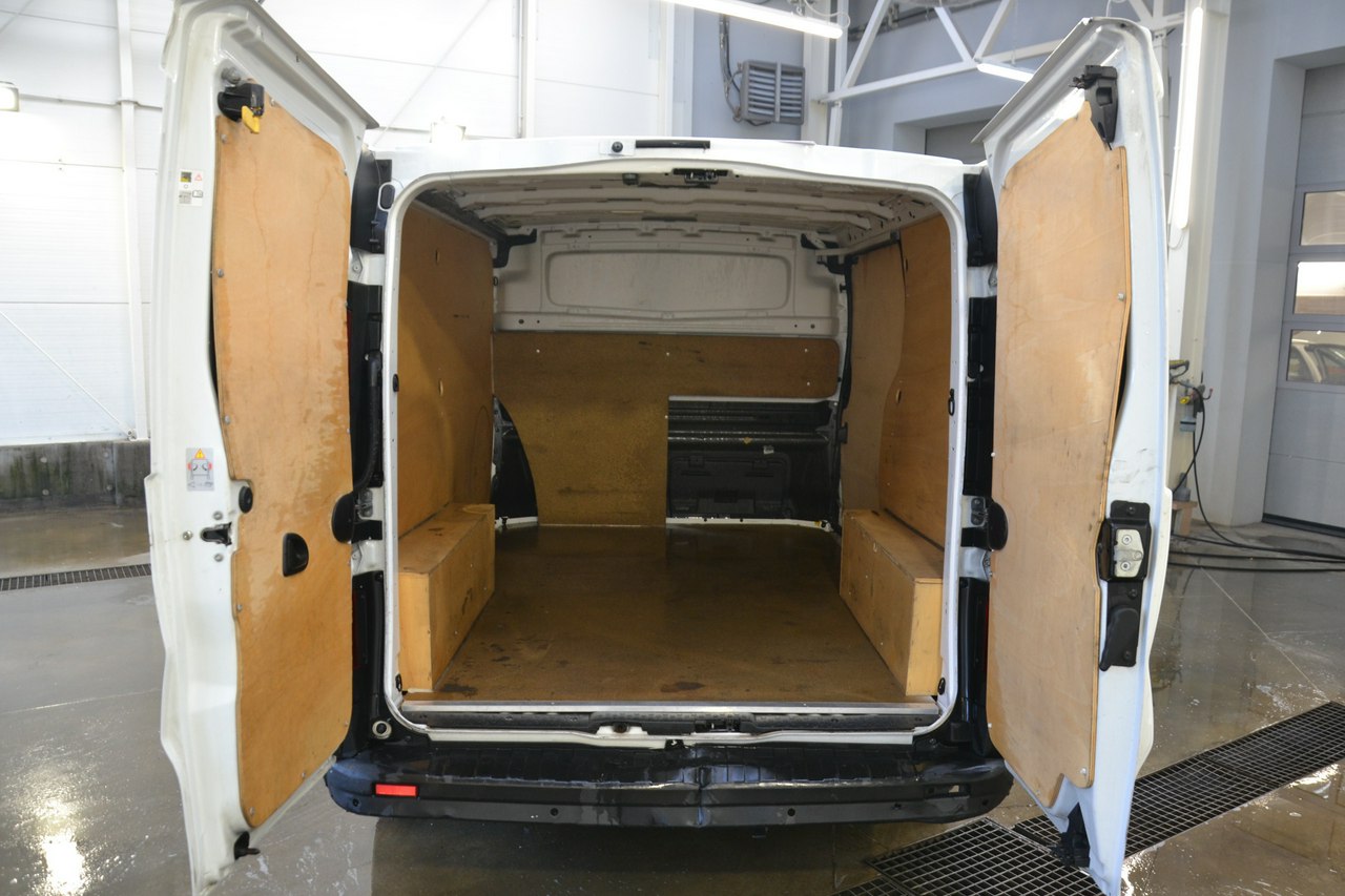 Nissan NV300 - obrazek 31