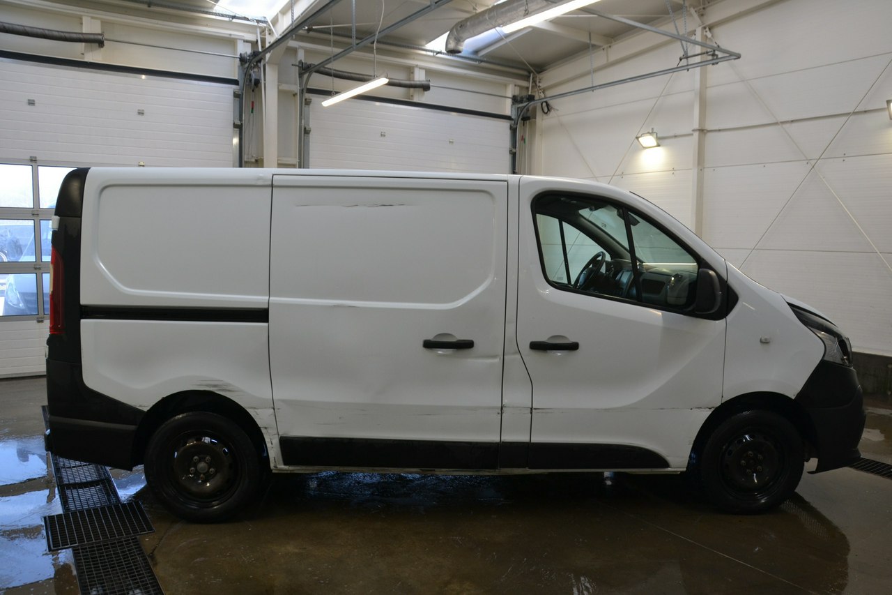 Nissan NV300 - obrazek 8