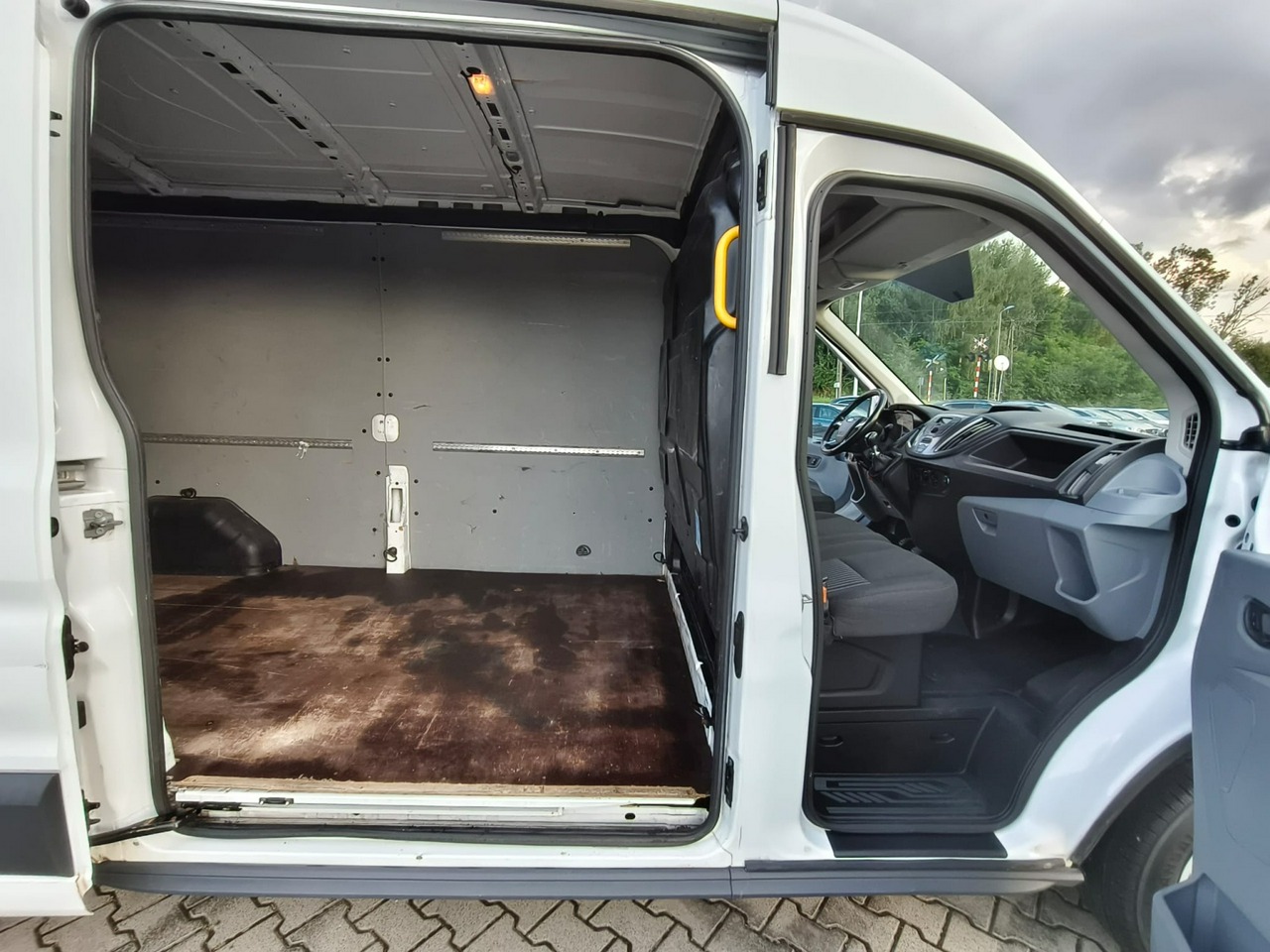 Ford Transit - obrazek 14