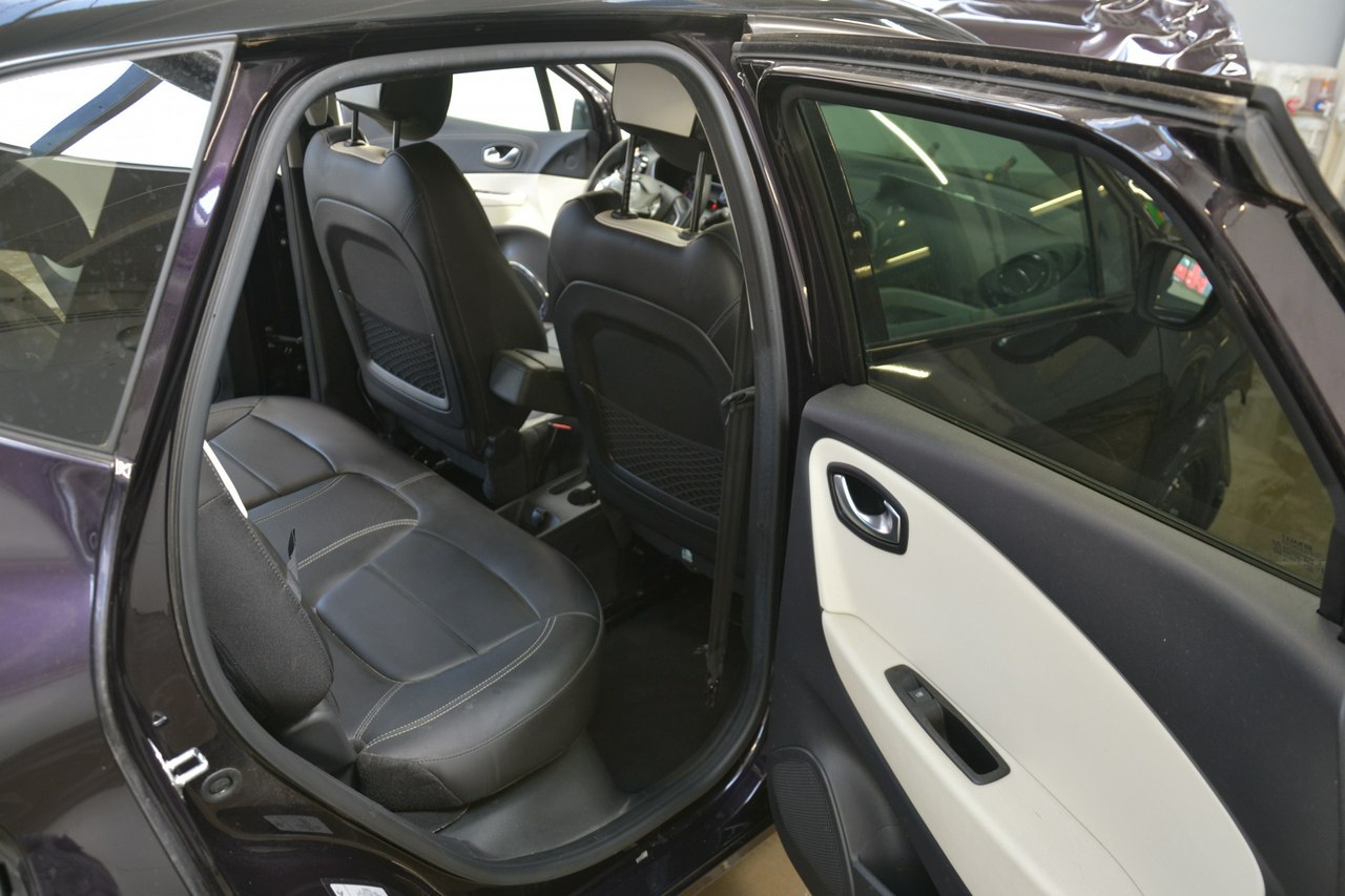 Renault Captur - obrazek 22